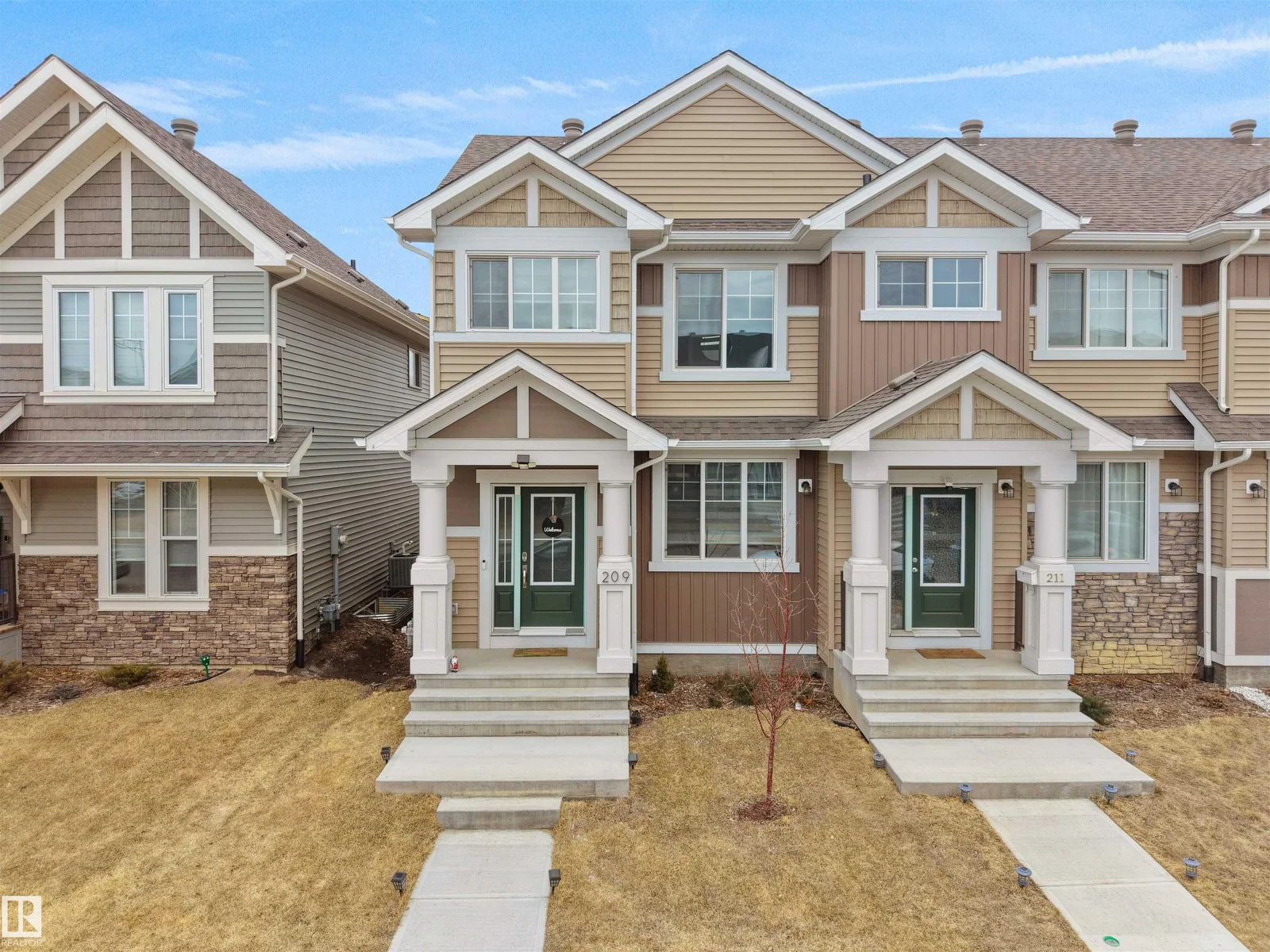 209 DESROCHERS BV SW, Edmonton - 3 bedroom Residential Attached for sale