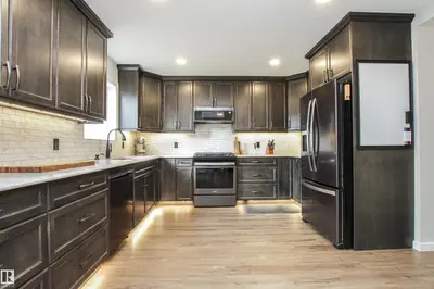 Interior photo 2 of 283 LILAC