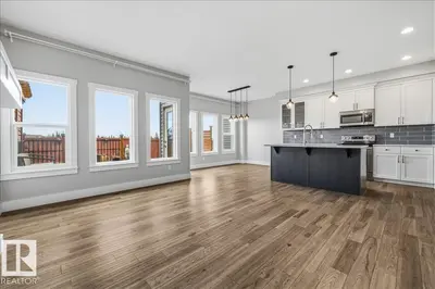 Interior photo 2 of 88 TRIBUTE CM