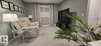 Interior photo 2 of 41 Penn PL