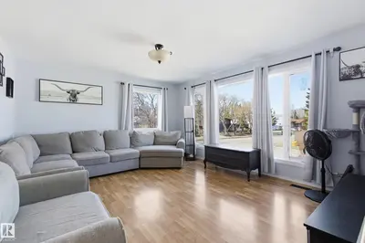 Interior photo 2 of 4503 48 AV