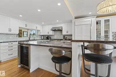 Interior photo 2 of 76 WILLOW WY NW