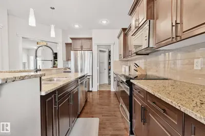 Interior photo 3 of 5516 SUNVIEW GA