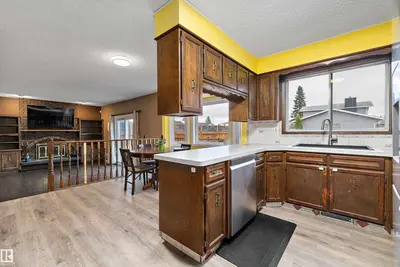 Interior photo 4 of 15813 100 ST NW