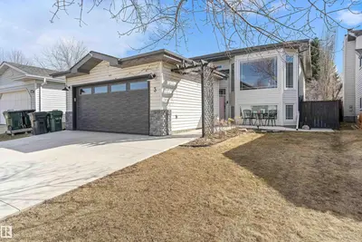 Interior photo 1 of 3 DARLINGTON DR