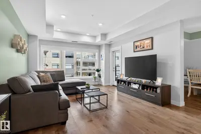 Interior photo 4 of #315 71 FESTIVAL WY