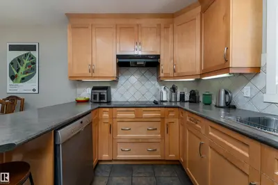 Interior photo 3 of 10906 72 AV NW