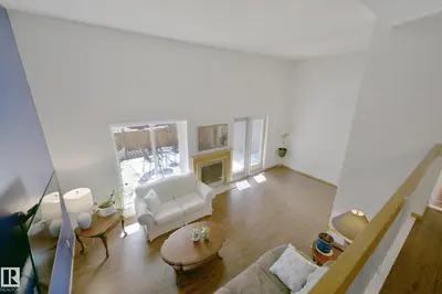 Interior photo 3 of 15 GLAEWYN ES