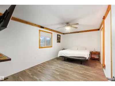 Interior photo 2 of 53273 RGE ROAD 215