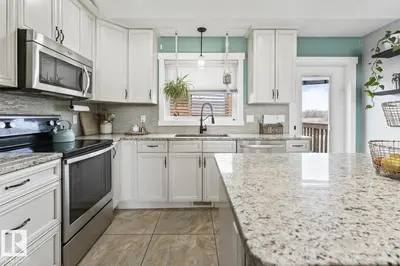 Interior photo 3 of 5706 Meadow WY