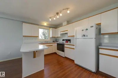 Interior photo 4 of #402 10610 76 ST NW