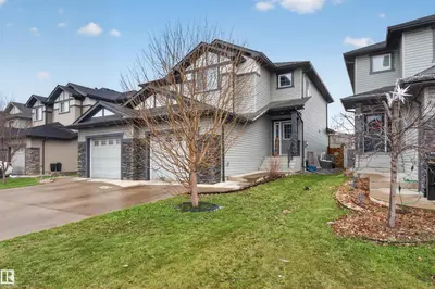 Interior photo 1 of 1512 152 AV NW