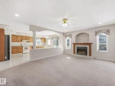 Interior photo 4 of 1054 ORMSBY CR NW