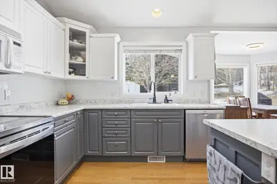 Interior photo 3 of 36 OVERTON PL