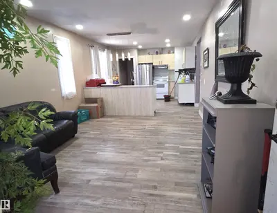 Interior photo 3 of 10644 96 ST NW