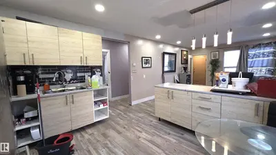 Interior photo 4 of 10644 96 ST NW