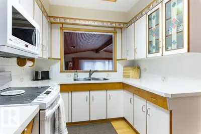 Interior photo 3 of 13424 81 ST NW