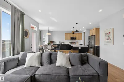 Interior photo 3 of 1023 Wolf Willow WY