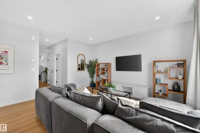 Interior photo 2 of 1023 Wolf Willow WY