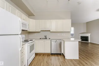 Interior photo 3 of #1701 10649 SASKATCHEWAN DR NW