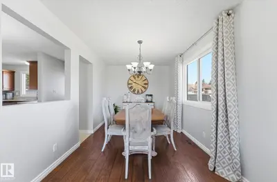 Interior photo 3 of 9522 95 ST