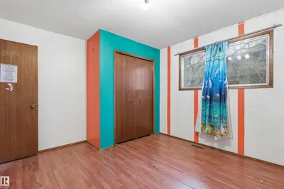 Interior photo 3 of 11211 77 AV NW