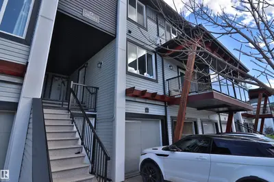 Interior photo 1 of #81 446 Allard Blvd SW