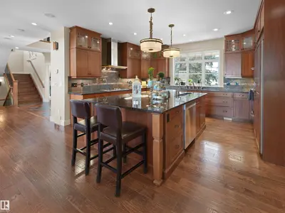 Interior photo 3 of 112 WINDERMERE DR NW