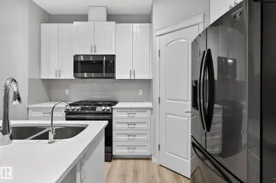 Interior photo 4 of 17928 62 ST NW