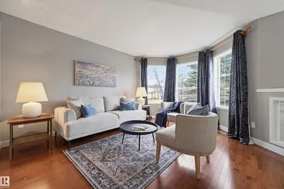 Interior photo 1 of 21 Escada CL