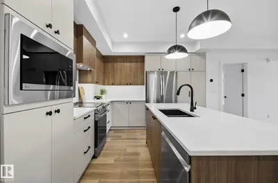Interior photo 3 of #202 7459 May CM NW