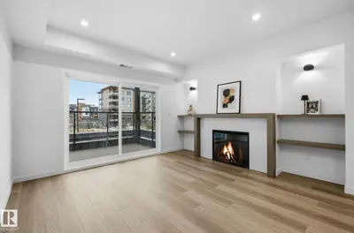 Interior photo 4 of #202 7459 May CM NW