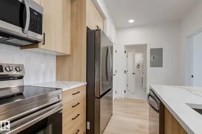 Interior photo 2 of #43 16231 19 AV SW