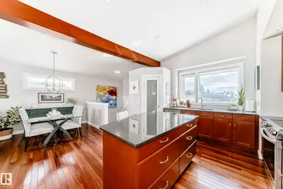 Interior photo 3 of 10811 43 AV NW