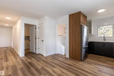 Interior photo 4 of 57308 Range Road 251