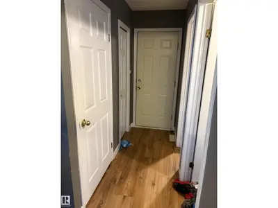 Interior photo 1 of 5306 44 ST