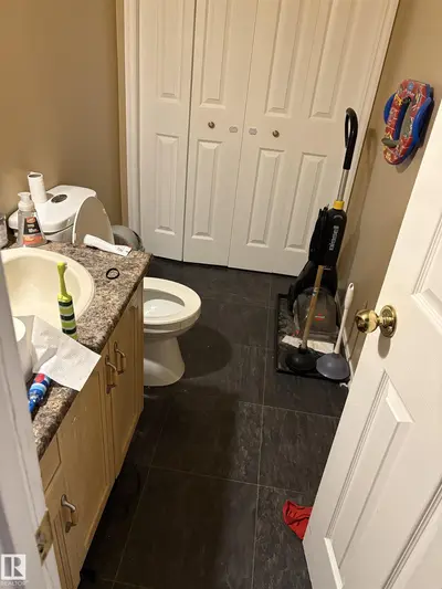 Interior photo 2 of 5306 44 ST