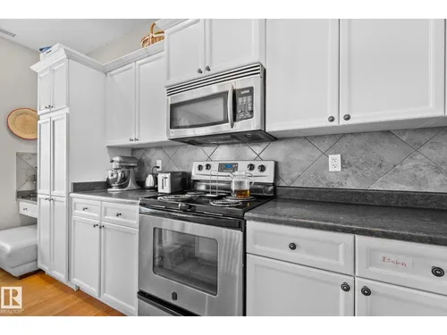 #46 13825 155 AV NW, Edmonton - $229,900
