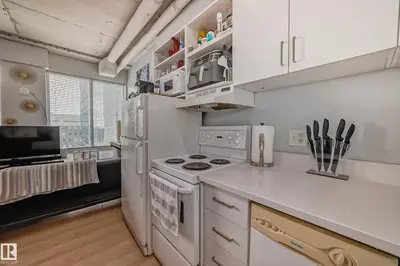 Interior photo 4 of #1207 10024 JASPER AV NW