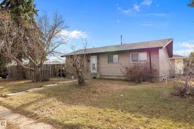 Interior photo 1 of 13136 60 ST NW