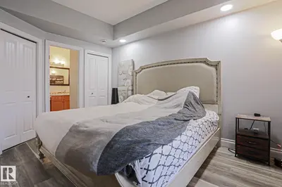 Interior photo 2 of #18 2565 HANNA CR NW