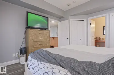 Interior photo 3 of #18 2565 HANNA CR NW