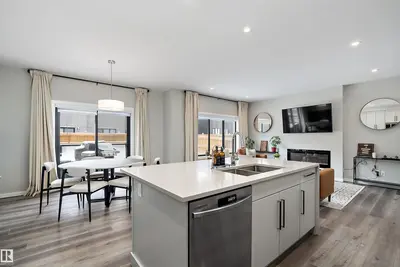 Interior photo 4 of 46 CHELLES WD