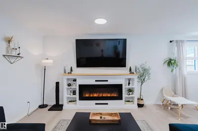 Interior photo 2 of 13 LORRAINE CR