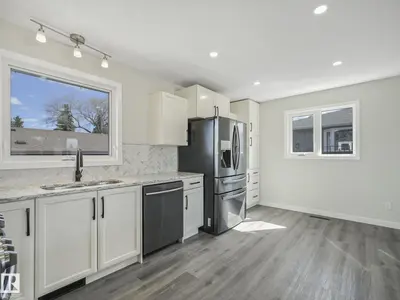 Interior photo 3 of 17 OATWAY ST