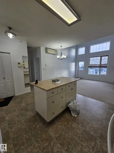 Interior photo 2 of #512 12111 51 AV NW