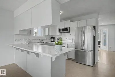 Interior photo 2 of #141 5 ABERDEEN WY