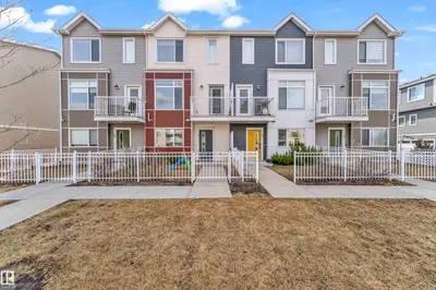 Interior photo 1 of #61 215 SADDLEBACK RD NW