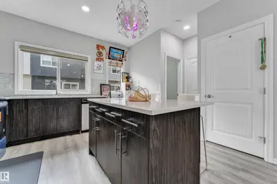 Interior photo 3 of #61 215 SADDLEBACK RD NW