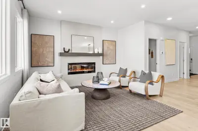 Interior photo 1 of 3195 ERLANGER WY NW